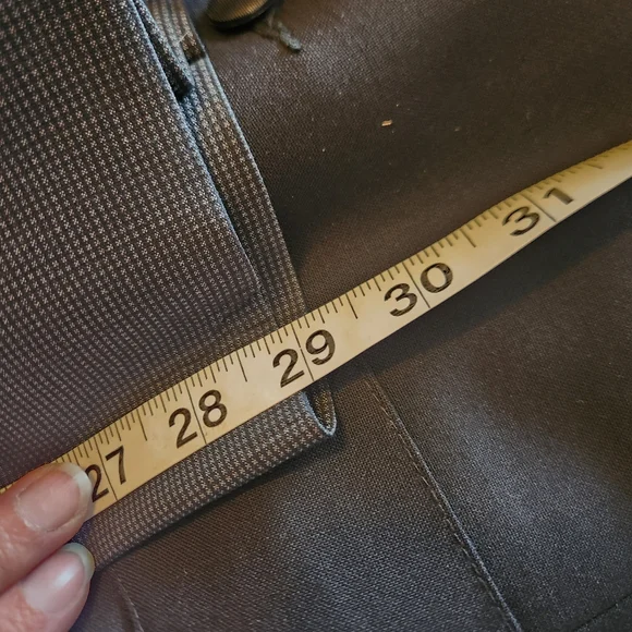 Dkny Men's Dark Gray Check Suit 100% Wool EUC - Picture 7 of 9